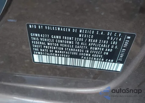 2014 Volkswagen Jetta 1.8T Se z USA, uszkodzony, nr VIN 3VWD17AJ5EM439582